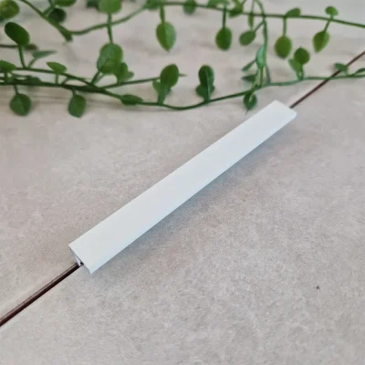 A image of the genesis esa.02 metal tile trim in a matt white finish. Matt white tile trim available in 8mm, 10mm and 12mm.